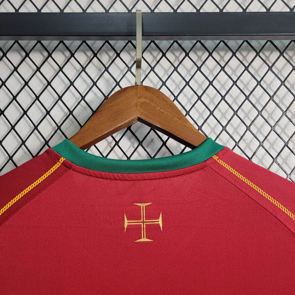 Portugal maillot foot Retro 2006 Domicile Ronaldo