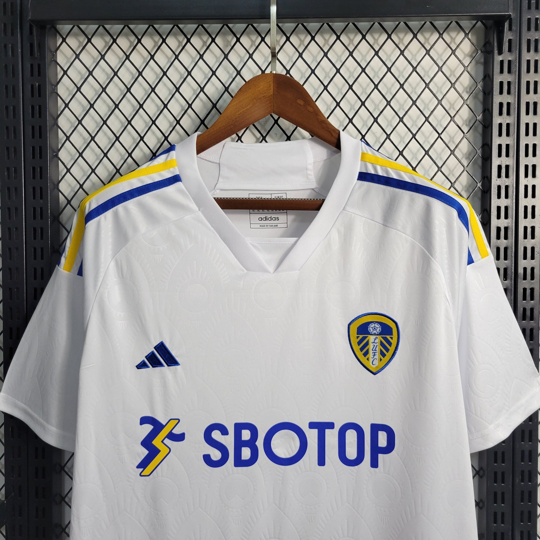 Leeds maillot domicile 2023 2024