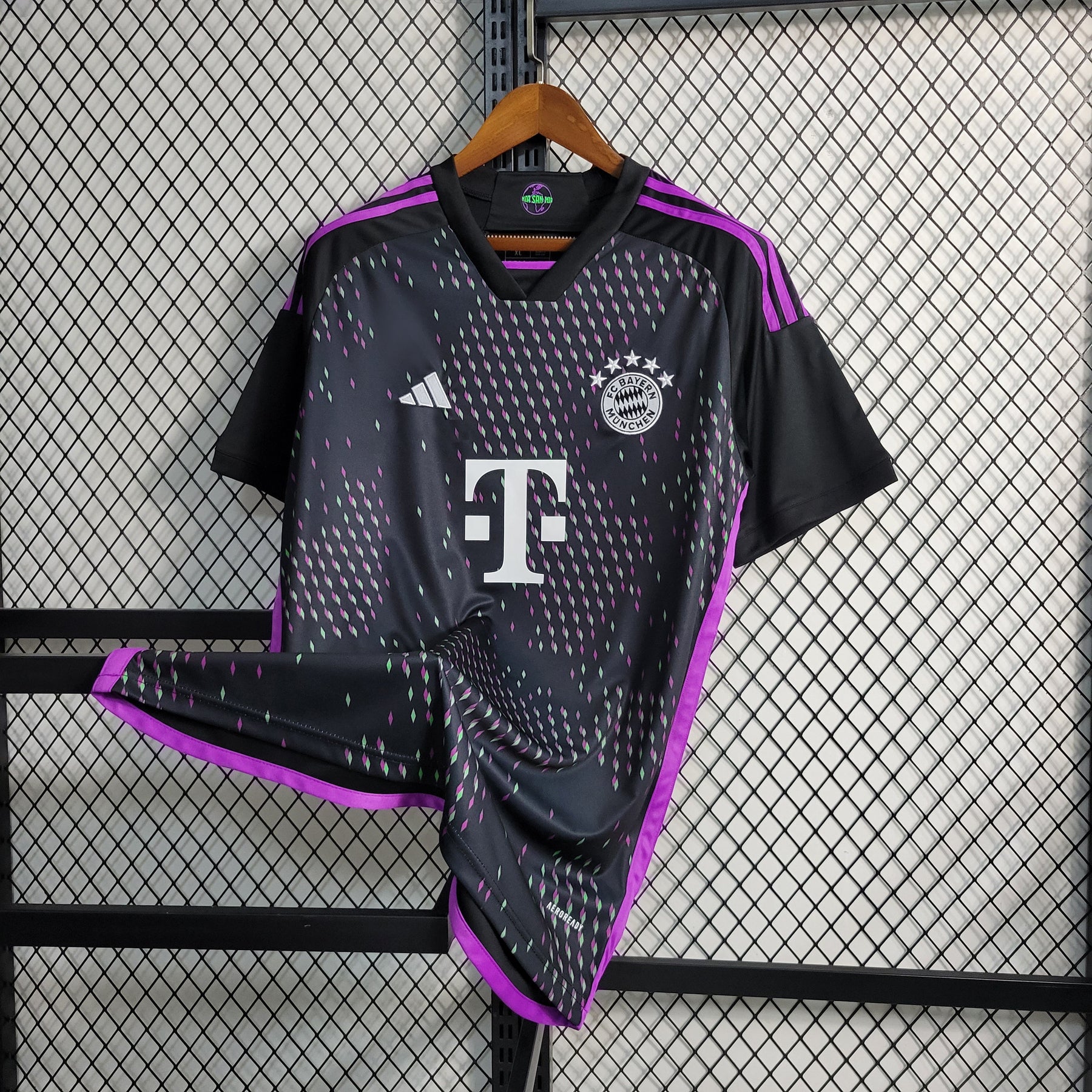 Bayern Munich maillot extérieur 2023 2024