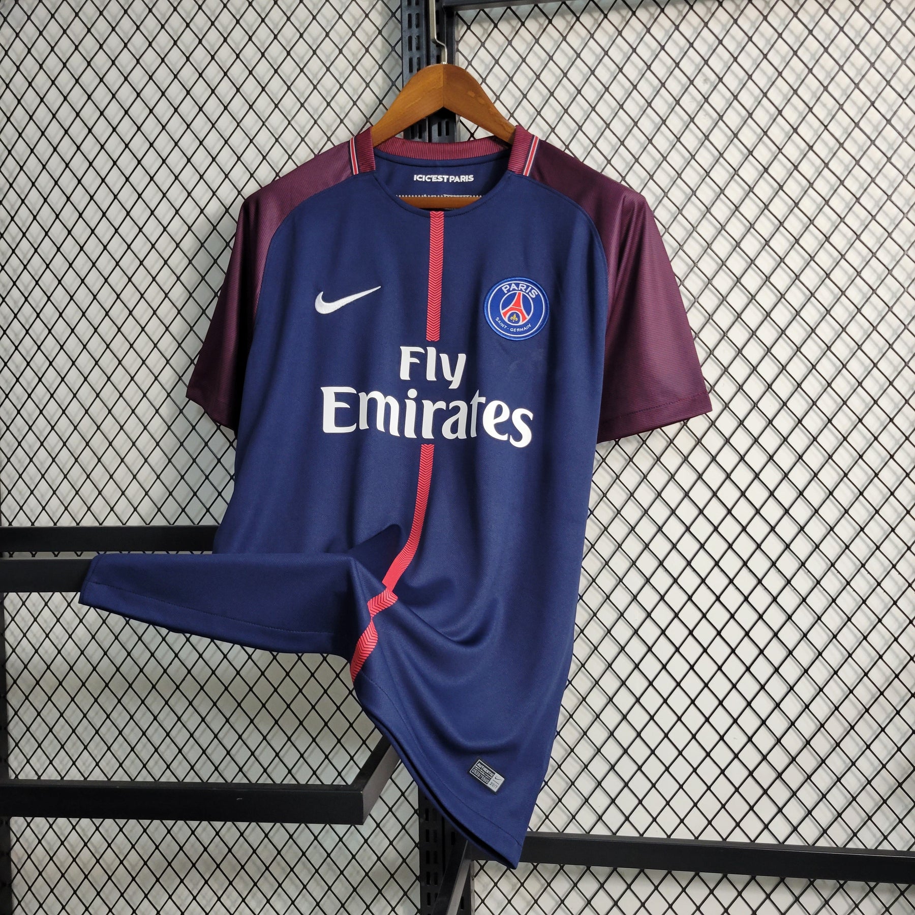 Paris Maillot retro 2017 2018